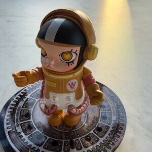 PopMart Mega Space Molly Series 3 100% Tender Heart Care Bear